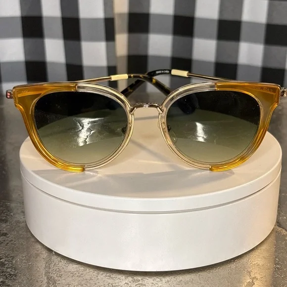 Toms Women’s Rey Cat-Eye Sunglasses EUC - Picture 3 of 6